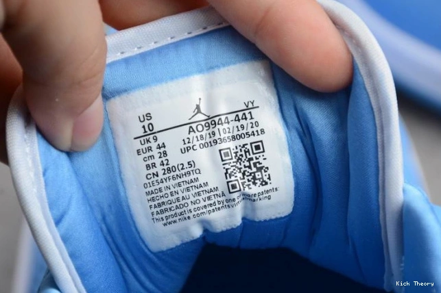 Kicked Out Shoe Store AO9944-441 Low Jordan UNC Air (W) 1 0821